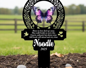 Op maat gemaakte herdenkingsvlinder voor in de tuin, kleurrijke herdenkingsdecoratie voor buiten, metalen tuindecoratie, herdenkingsbord voor een dierbare, grafsteen