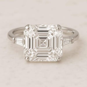 Asscher Moissanit & Baguette Ring: 14K Gold, drei Diamanten