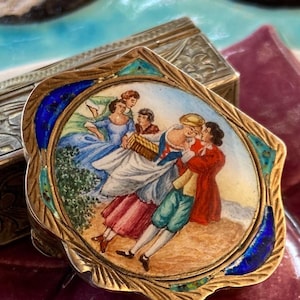 Antique 800 Silver Pill Box – Hand Painted Enamel Rococo Scene – Romantic Lovers – Gilt Interior – Early 1900s