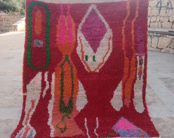 Alfombra marroquí roja personalizada: Lana artesanal estilo Beni Ourain