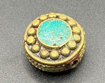 20 mm tibetansk mässingspärla, turkos inlägg, Nepal bönepärla