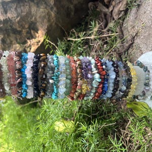 Handmade Crystal Chip Bracelet, Natural Gemstone Beaded Jewelry, Minimalist Crystal Bracelet