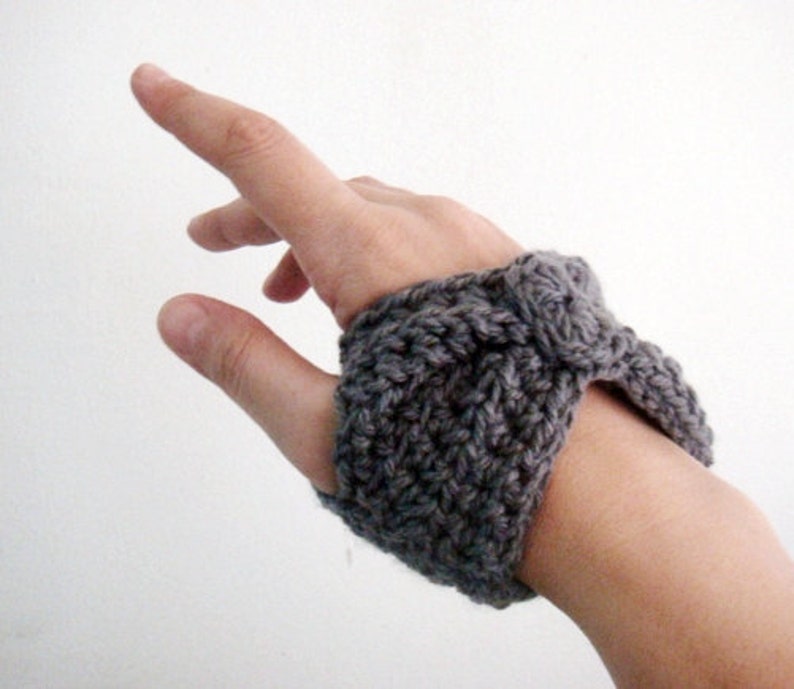 Crochet PATTERN Short Fingerless Gloves Wrist Warmers 11 image 1