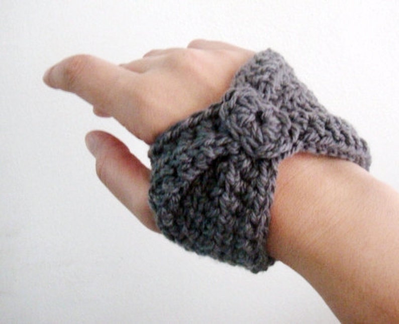 Crochet PATTERN Short Fingerless Gloves Wrist Warmers 11 image 2