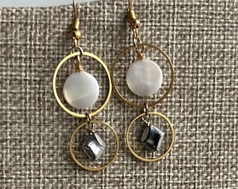 Mother of pearl double circle earrings with gold and silver - OOAK