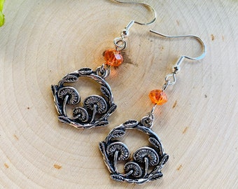 Silver Cottagecore Mushroom Earrings - Dark Cottagecore / Dark Academia / Whimsigoth Folk Jewelry