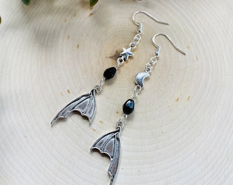 ACOTAR Inspired Bat Wing Earrings - Night Court Jewelry / Illyrian Jewelry / Acotar Earrings / Booktok