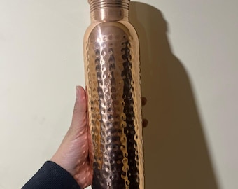 Waterfles van 100% puur gehamerd koper | Ayurvedische fles | Handgemaakte lekvrije houder | Gezondheids- en wellnesscadeau
