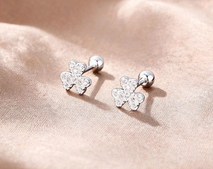 An Adorable S999 Sterling Silver Triple Heart CZ Stud Earrings, Sweet Minimalist Jewelry Gift for Your Girlfriend and Daughter.