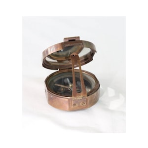Vintage messing Brunton-kompas - nautisch maritiem bureau decor cadeau, klassiek ontdekkingskompas voor verzamelaars, matrozen avonturiers tafeldecor