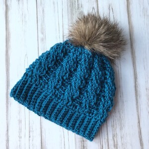 Girls Fur Pom Pom Hat, Textured hat, Custom order, Fits 3 to 10 years old, Custom colors, Custom hat, Winter Beanie, Gift for her Photo Prop