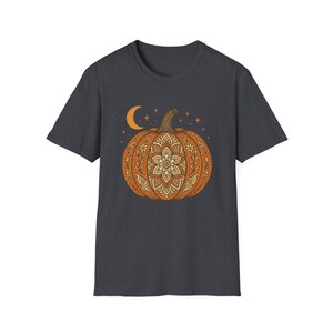 Autumn Mandala Pumpkin Graphic Tee, Fall T-Shirt Bild 9