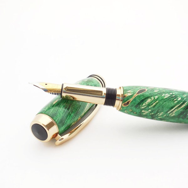 Tycoon Fountain Pen, Handmade Wood Fountain pen in Green Box Elder Burl