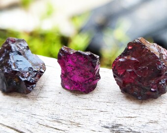 Natural Raw Rhodolite Garnet Rough 37 Ct, 3 Pcs Lot Purple Red Garnet Raw Stone, Uncut Unpolished Gemstone For Jewelry Making & Collection