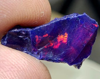 Ethiopian Welo Fire Opal Rough: Black Opal for Jewelry Making (4.20 Cts)