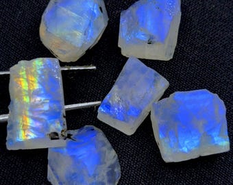 Natural Rainbow Moonstone Rough Gemstones, Blue Flashy Crystals (13.5-11 MM)