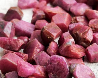 Natural Ruby Rough Stone 100% Untreated Healing Ruby Raw Great Ruby Uncut Rough Crystal Mineral Collector, For Jewelry Making | Size 11—6mm