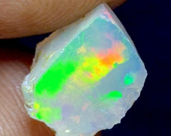 Natural Ethiopian Welo Fire Opal Rough Gemstone (10.5×8.5MM, 3 Carat)