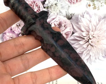5.8"+ Natural Garnet Quartz Knife Skull,Crystal Quartz,Crystal Specimen,Crystal Knife Skull,Home Decoration,Crystal Gifts 1PC