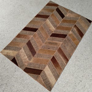 Handmade Flatweave Leather Patchwork Rug: Eco-Friendly Boho Style