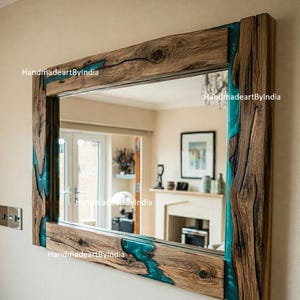 Espejo de pared de madera con borde natural y resina turquesa / Espejo rústico de río hecho a mano / Decoración moderna para la entrada del baño de estilo rústico / Espejo de madera epoxi
