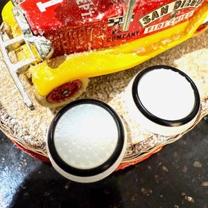 Blue/Red/Green/Black Glow Gamer Grips – PS5 & Xbox