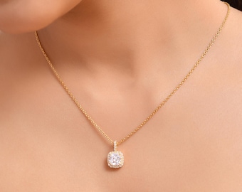 Cushion Cut Solitaire Pendant Necklace 925 Sterling Silver – 18K Gold Vermeil with Halo Zircons