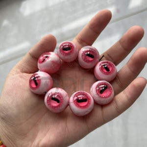 Handmade Gothic Pink Eyeball Bracelet | Unique Horror Accessory | Creepy Punk Style Resin Jewelry | Spooky Halloween Gift Idea