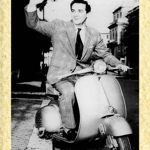 Cinema Italiano art 53 Vittorio Gasmann e la Vespa, Papiarte Poster Stampe da Parete, Vintage su Carta Pergamenata, Arredamento, Casa