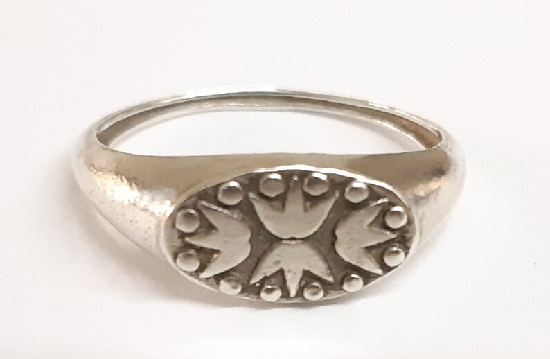 Oval signet Seal yellow gold ring Inspirational ring Gift for women. Flower ring Signet ring women Unique ring