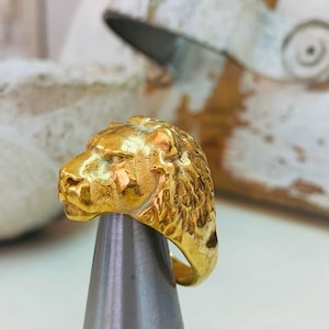 金メッキのライオンヘッドリング、18Kゴールド、シルバーマット仕上げ、カスタムメイド、イスラエルで手作り
