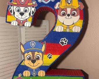 Hermosa piñata inspirada en Paw Patrol perfecta para tu cumpleaños.