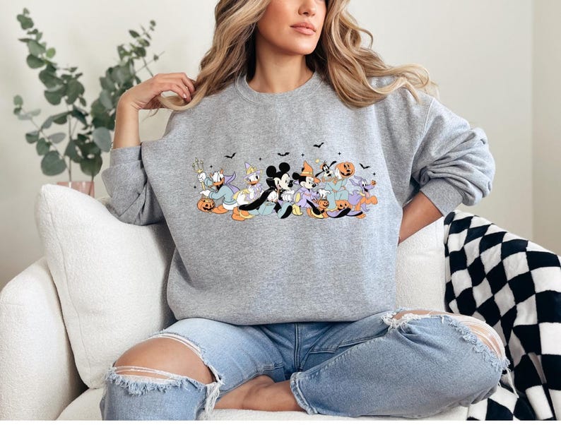 Musse Pigg och vänner Halloweentröja, Disney Halloween-tröja, Spöksäsongströja, Disney-familjens Halloween, Disney World Halloween-fest bild 1
