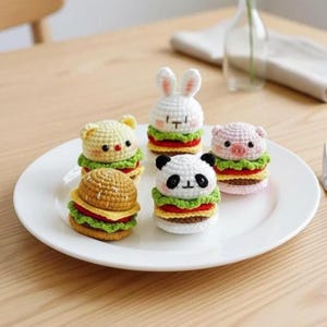 Bundle Burgers Keychain Crochet PDF Pattern - Easy Crochet Cute Animal Burger Amigurumi - Cute Play Food Crochet - Cute Bag Charm Pattern