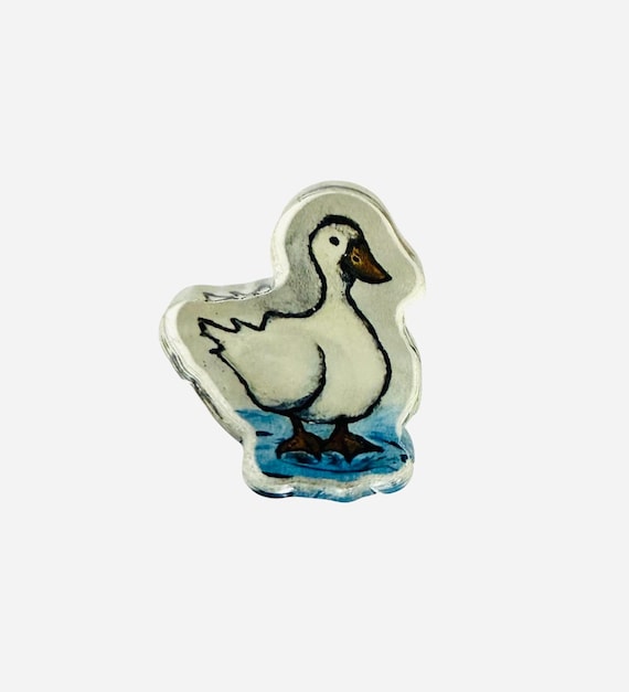 Duck Lapel Pin: Nature-Inspired Acrylic Art Pin