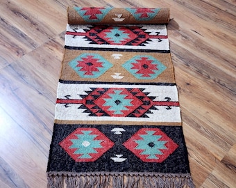 Ręcznie robiony dywanik z wełny i juty w stylu boho azteckim, do przedpokoju, kuchni, salonu
