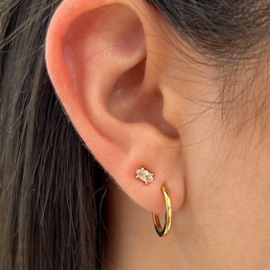 18k Solid Plain Gold Huggie Hoop Earrings Dainty Minimalist Everyday Hoops Small Gold Huggie Hoop Earrings 14k Simple Elegant hoop Earrings