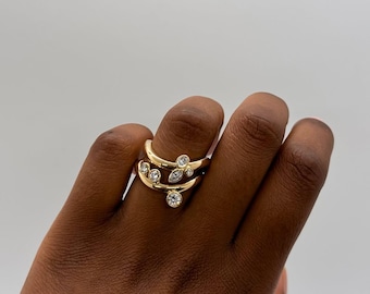 Gold Cluster Diamond Ring Curved Wavy Ring 14K Solid Gold Bezel Set Ring Modern Ring Lab Grown Diamond Ring Chunky 18K Curve Diamond Ring