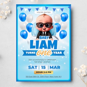 Op de afbeelding: Een uitnodiging voor een babyfeestje met een cartoonbaby met een zonnebril, omringd door blauwe en witte ballonnen. De uitnodiging luidt "Baby Liam Turns One Year" met evenementdetails. Het ontwerp heeft een lichtblauwe achtergrond.