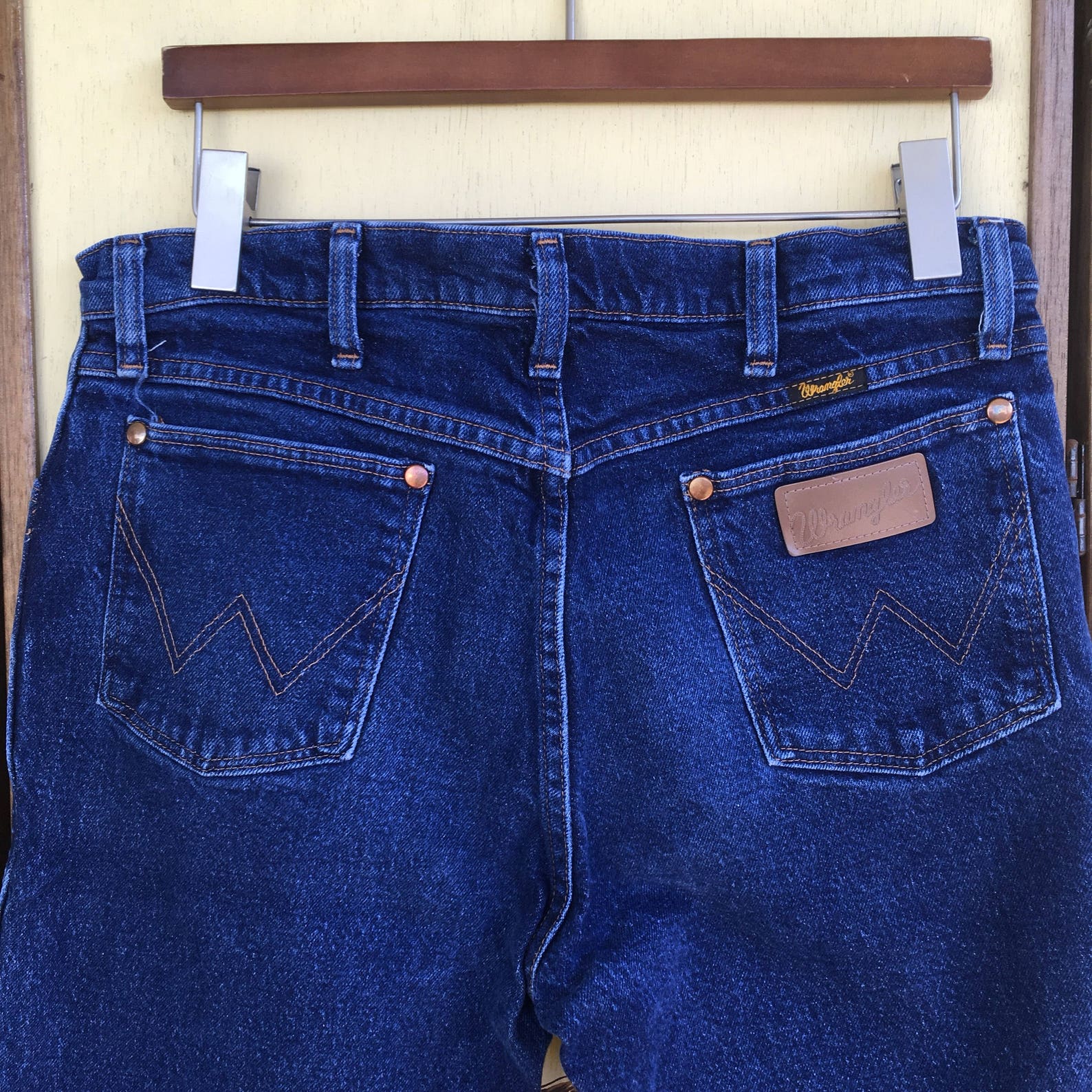 Vintage Wrangler jeans 33 dark blue wash vtg denim cowboy | Etsy