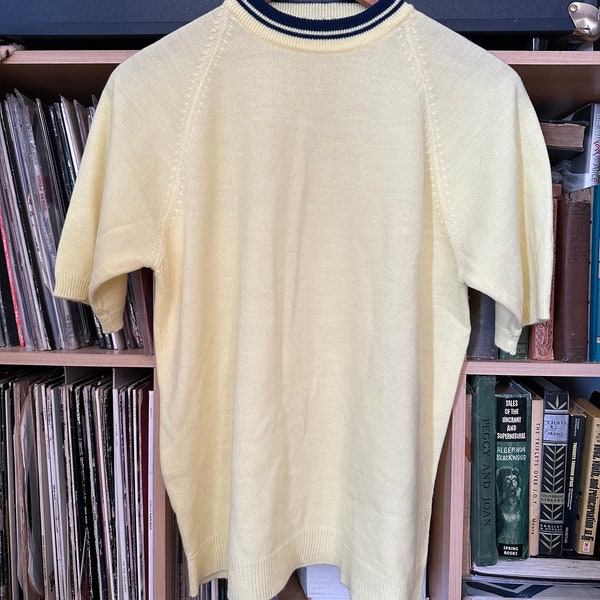 Vintage Towncraft striped mock neck ringer tee knit sweater shirt 60s mod 1960s vtg yellow navy blue stripe short sleeve sweater men’s M/L