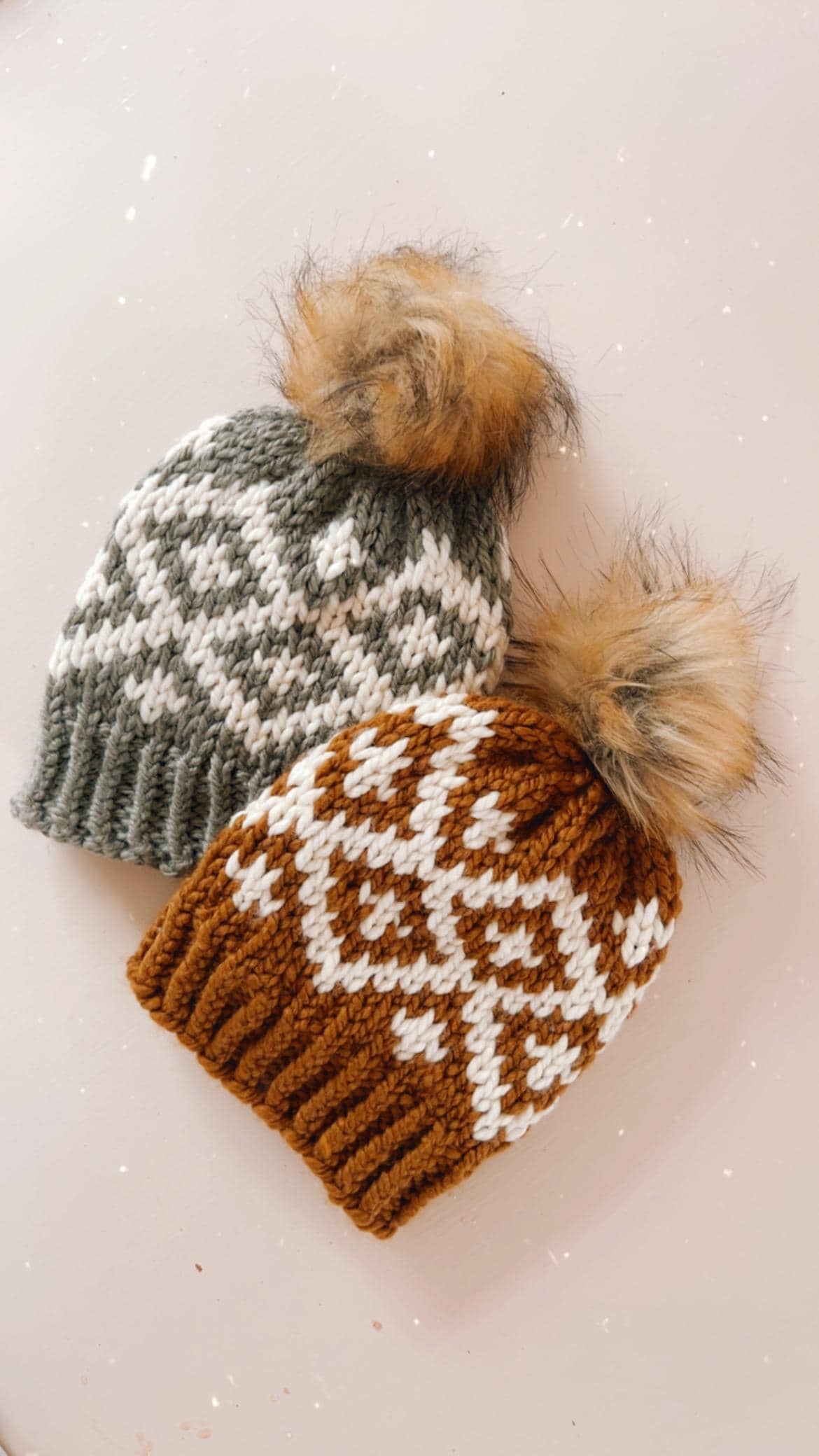 Metallic Hat with Fox Pom in Copper Wool Knitted Beanies-Fox Fur Casual Bennie Hat Women Winter  main image 4