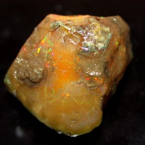 107.60 Carats! Opal Rough, Natural Ethiopian Oil Opal, Specimen Crystal Opal, Welo Fire Flashy Fire Opal Making For Jewelry Opal Rough Gems,