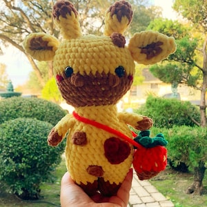 Crochet Giraffe Plush | Strawberry purse