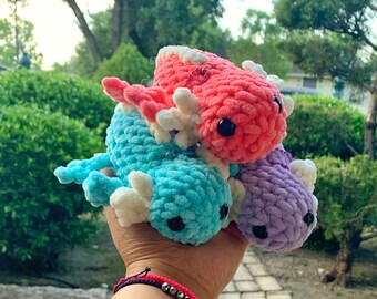 Crochet baby axolotls | Axolotl keychains