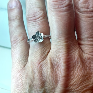 Forget me not twig ring size 6-1/2