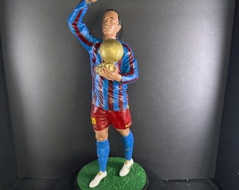 Ronaldinho Figurine – FC Barcelona 2005/2006 UCL Kit | Mini