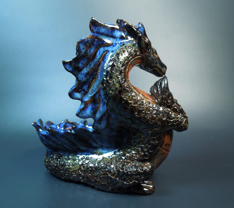 Handmade Clay Dragon Sculpture - Blue and Red, 6 inch Bild 6