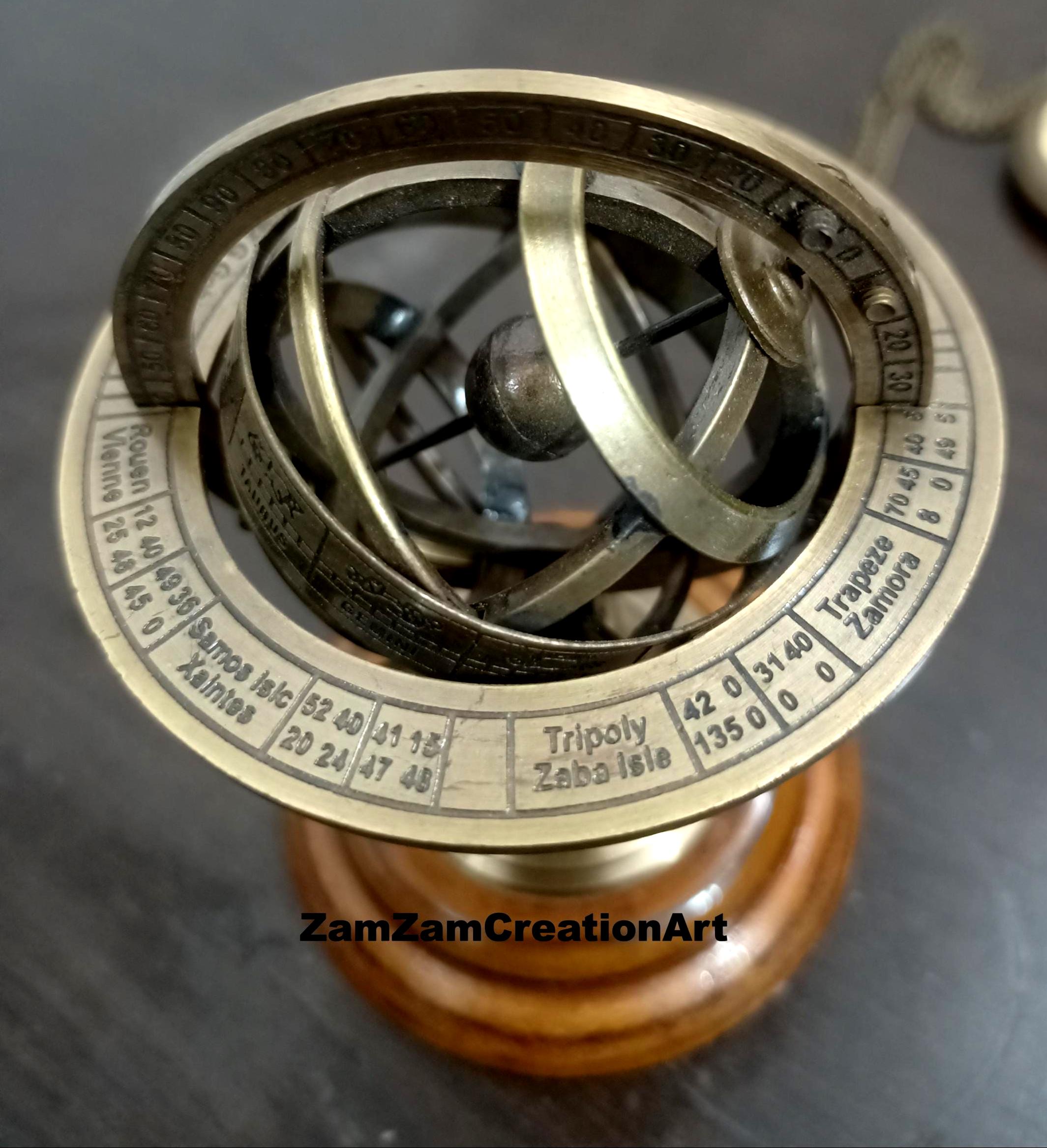 木製台座のアンティーク真鍮製天球儀：航海風ホームデコレーション