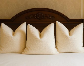 White Textured Boucle Pillow Cover: Cozy Modern Cushion